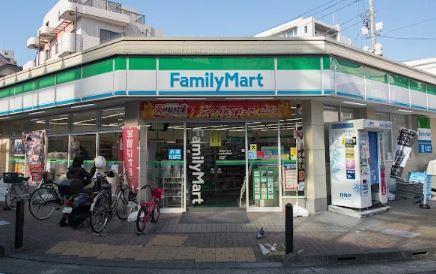 コンビニ　ファミリーマート 富士見台駅前店（コンビニ）まで350m