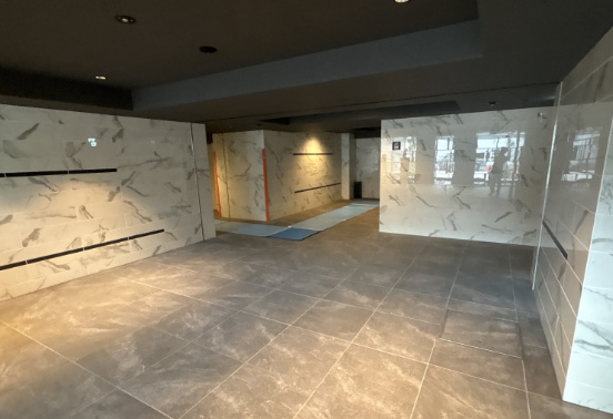 エントランス　ＷＯＲＶＥ横浜伊勢佐木町