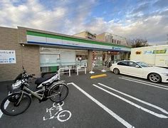 コンビニ　ファミリーマート アスロード港北下田町店（コンビニ）まで542m