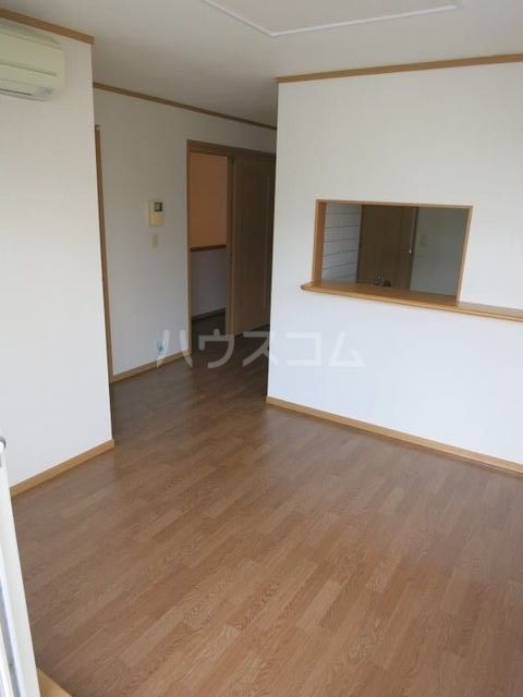 クレストールAの居間写真