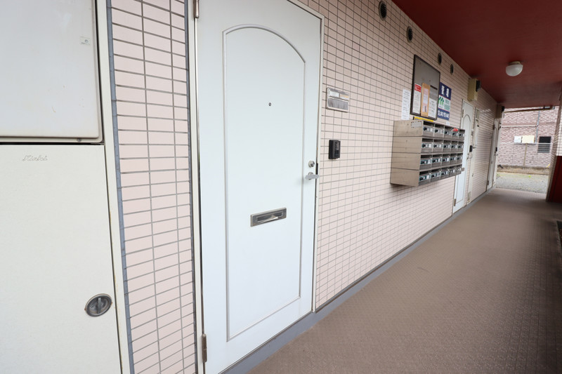 玄関　同室参考写真