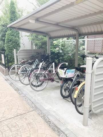 その他共有部分　駐輪場です。