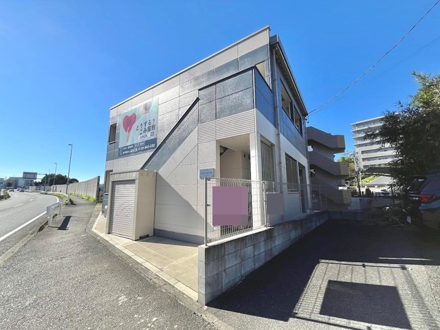 エントランス　管理の行き届いたエントランスです♪