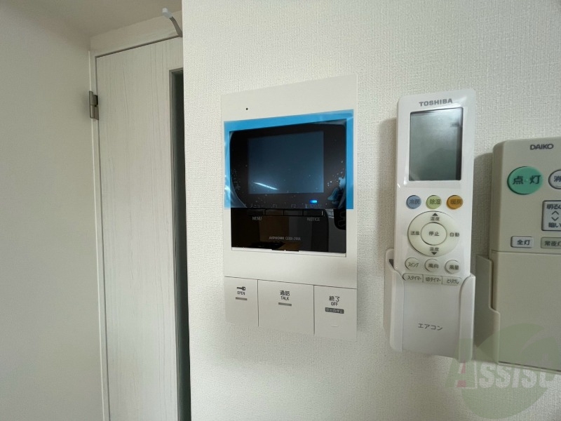 セキュリティ　ＴＶモニター付インターホンです。来客者の顔が見えるので安心！
