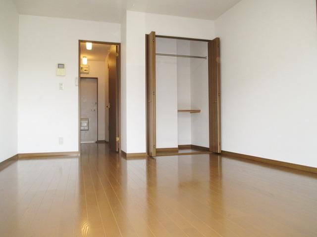 その他部屋・スペース　★8.6帖の広めの洋室です★