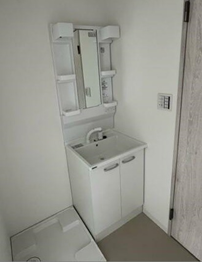 洗面設備　※同仕様写真含む