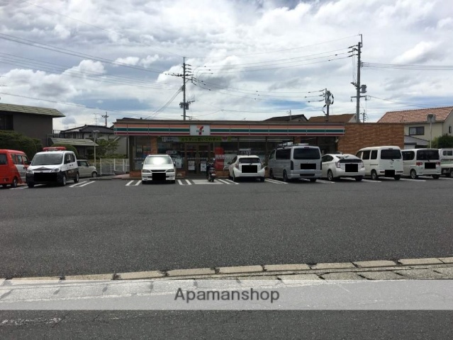 コンビニ　セブン－イレブン熊本良町２丁目店（コンビニ）まで737m