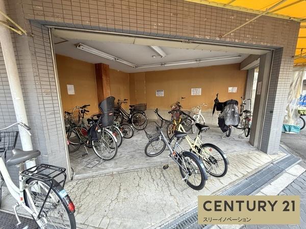 駐車場　★駐輪場★