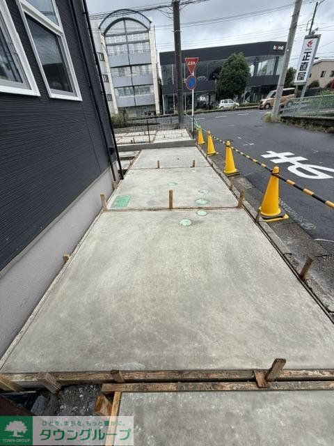 駐車場　エントランス