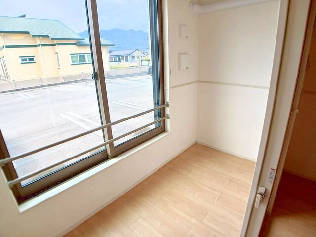バルコニー　きれいな内装です