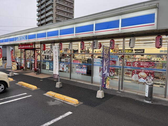 コンビニ　ローソン 尾道東御所町店（コンビニ）まで412m