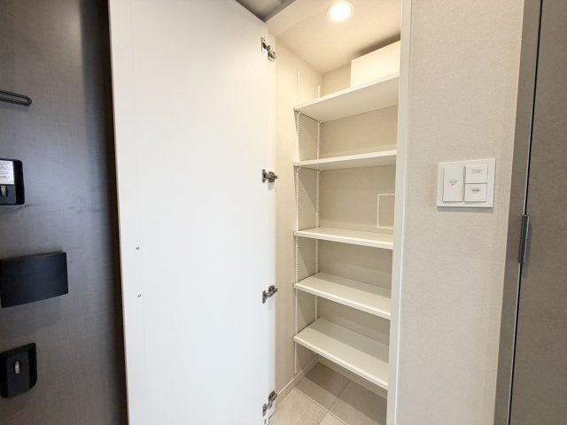 収納