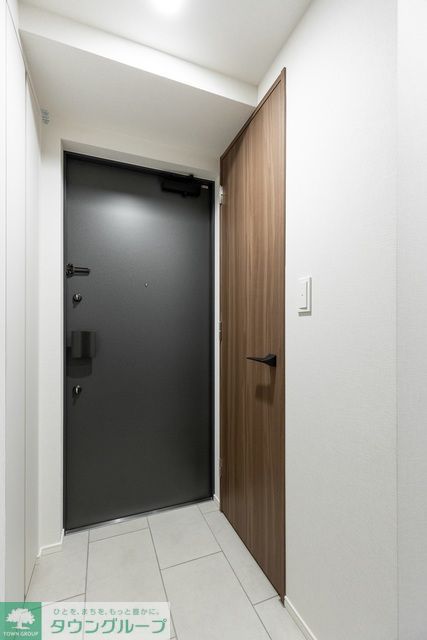 玄関　Gタイプ2021年1月撮影 同タイプ310号室の写真です。