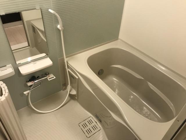 バス・シャワールーム　バス