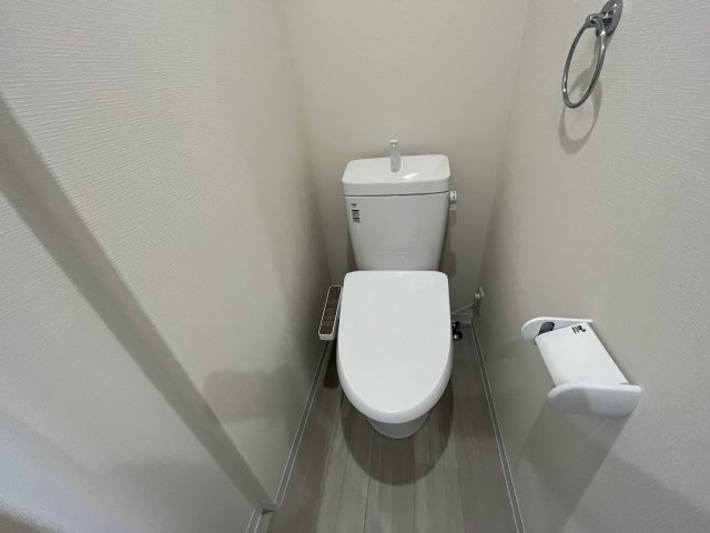 トイレ　温水洗浄便座付きでおすすめ！