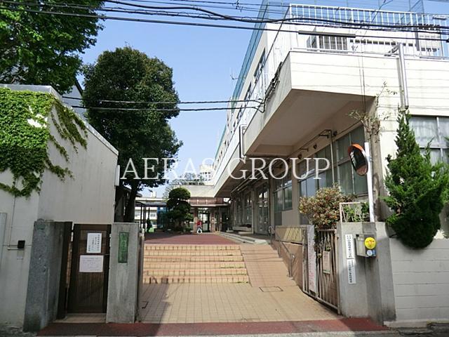 小学校　文京区立小日向台町小学校（小学校）まで594m