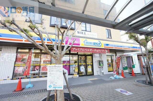 コンビニ　ミニストップ中山寺駅前店（コンビニ）まで384m
