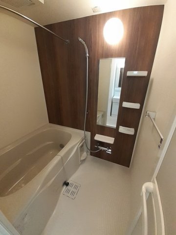 バス・シャワールーム　お風呂で日々の疲れを落としましょう