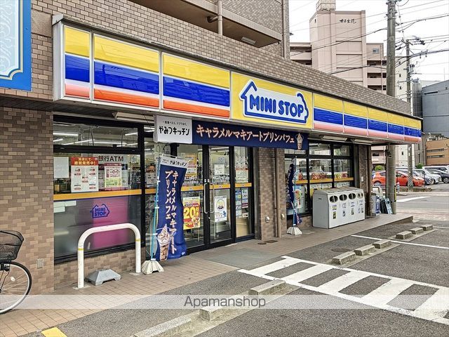 コンビニ　ミニストップ（コンビニ）まで336m