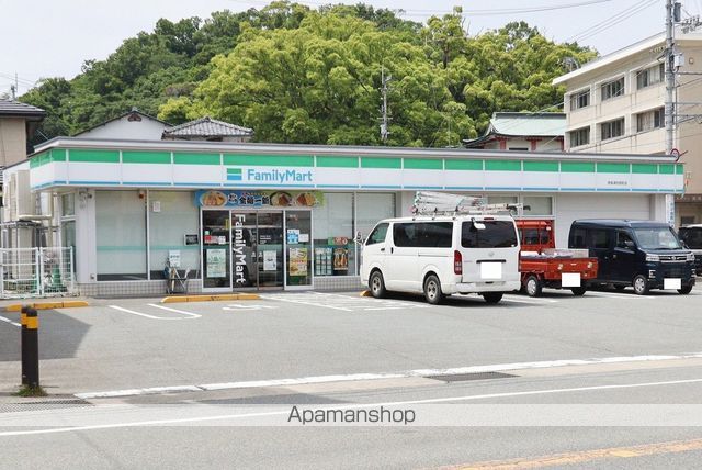 コンビニ　ファミリーマート徳島津田西町店（コンビニ）まで603m