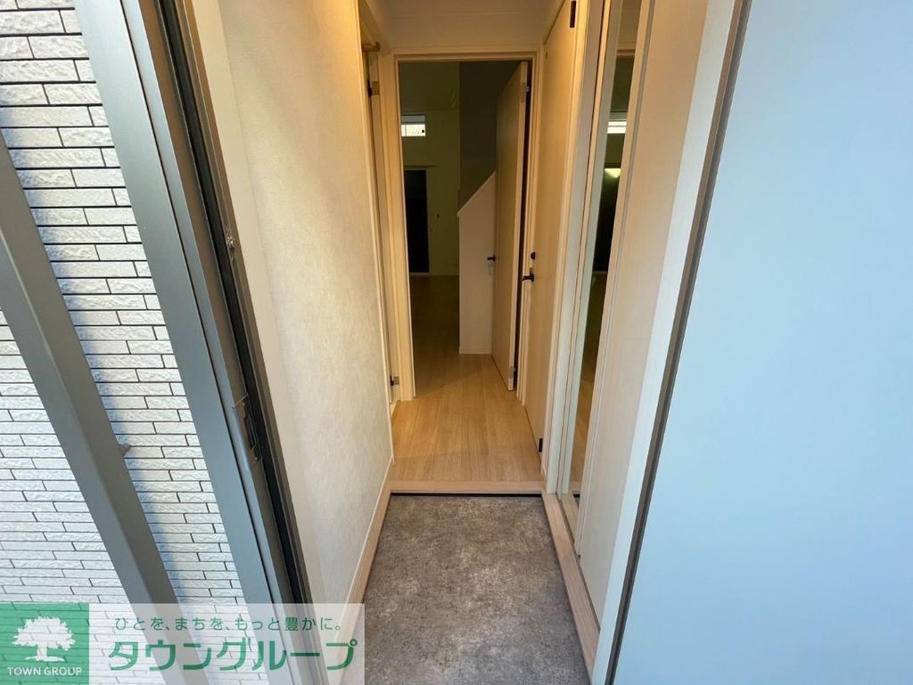 玄関　バルコニー