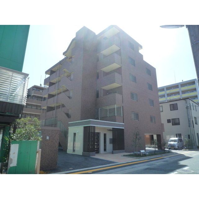 建物外観　現状優先とし写真は参照とする。
