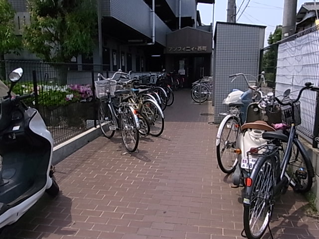エントランス　駐輪場