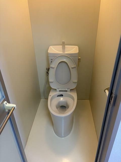 トイレ　※別部屋参考写真