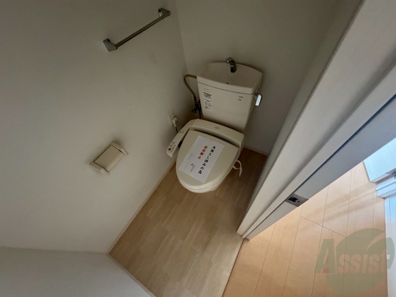 トイレ　トイレです。ウォシュレット付を探している方、おすすめです。