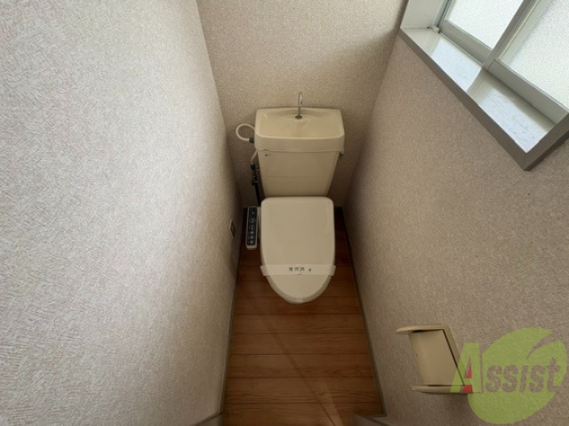 トイレ　トイレは、シャワートイレとなっております。