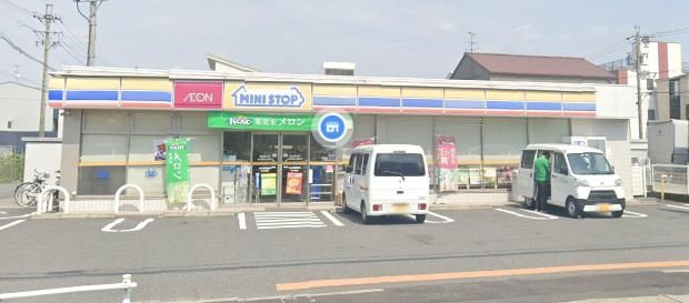 コンビニ　ミニストップ名古屋猪之越町店（コンビニ）まで400m