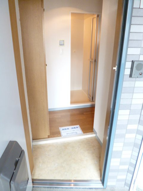 玄関　別部屋参考画像