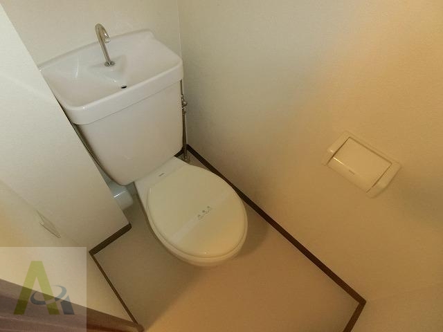 近畿荘のトイレ写真
