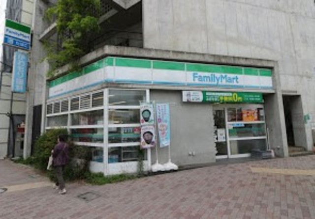 コンビニ　ファミリーマート品川大井三ツ又店（コンビニ）まで263m