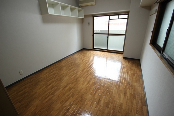 居室・リビング　※別部屋の写真です