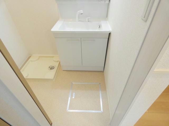 洗面設備　同型