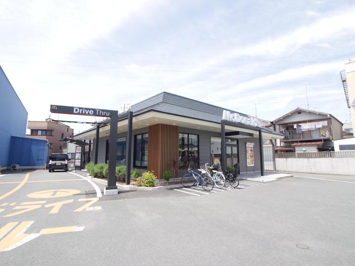 飲食店　マクドナルド桂東店（飲食店）まで280m