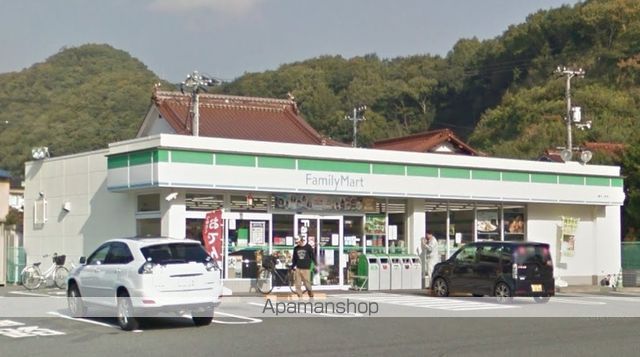 コンビニ　ファミリーマート（コンビニ）まで417m