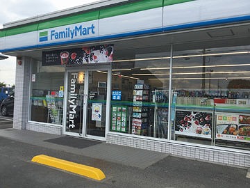 コンビニ　ファミリーマート岡山東畦店（コンビニ）まで819m