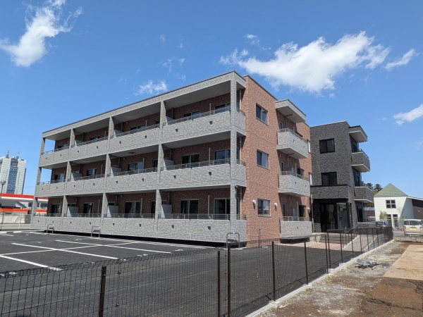 建物外観　RC造ならではの安心感と高級感を兼ね備えた佇まい。