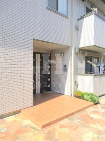 エントランス　毎日通るエントランスはこのようになっています