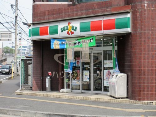 コンビニ　サンクス 西川口３丁目店（コンビニ）まで612m