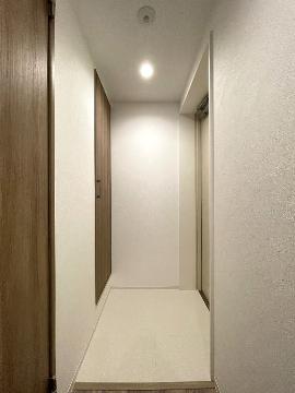 リーデンス名古屋駅西の玄関写真