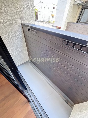 バルコニー　※写真は別号室です
