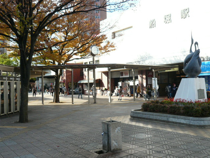 役所　船堀駅（役所）まで700m