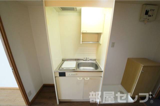 キッチン　※別の部屋の写真を流用しています。