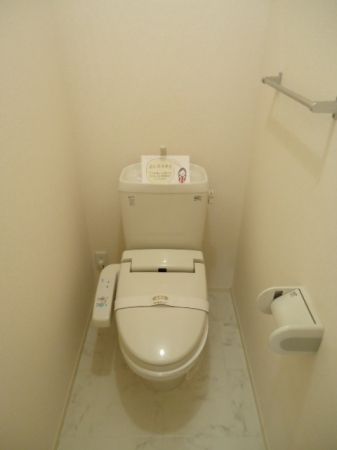 クレッシェンドのトイレ写真