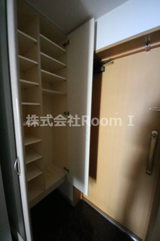 ホープ松屋町住吉の玄関写真