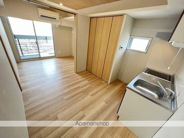 京阪本線 野江駅 徒歩8分 9階建 築5年の居間写真