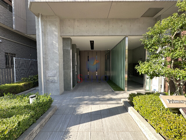 江坂プライマリーワンの外観写真